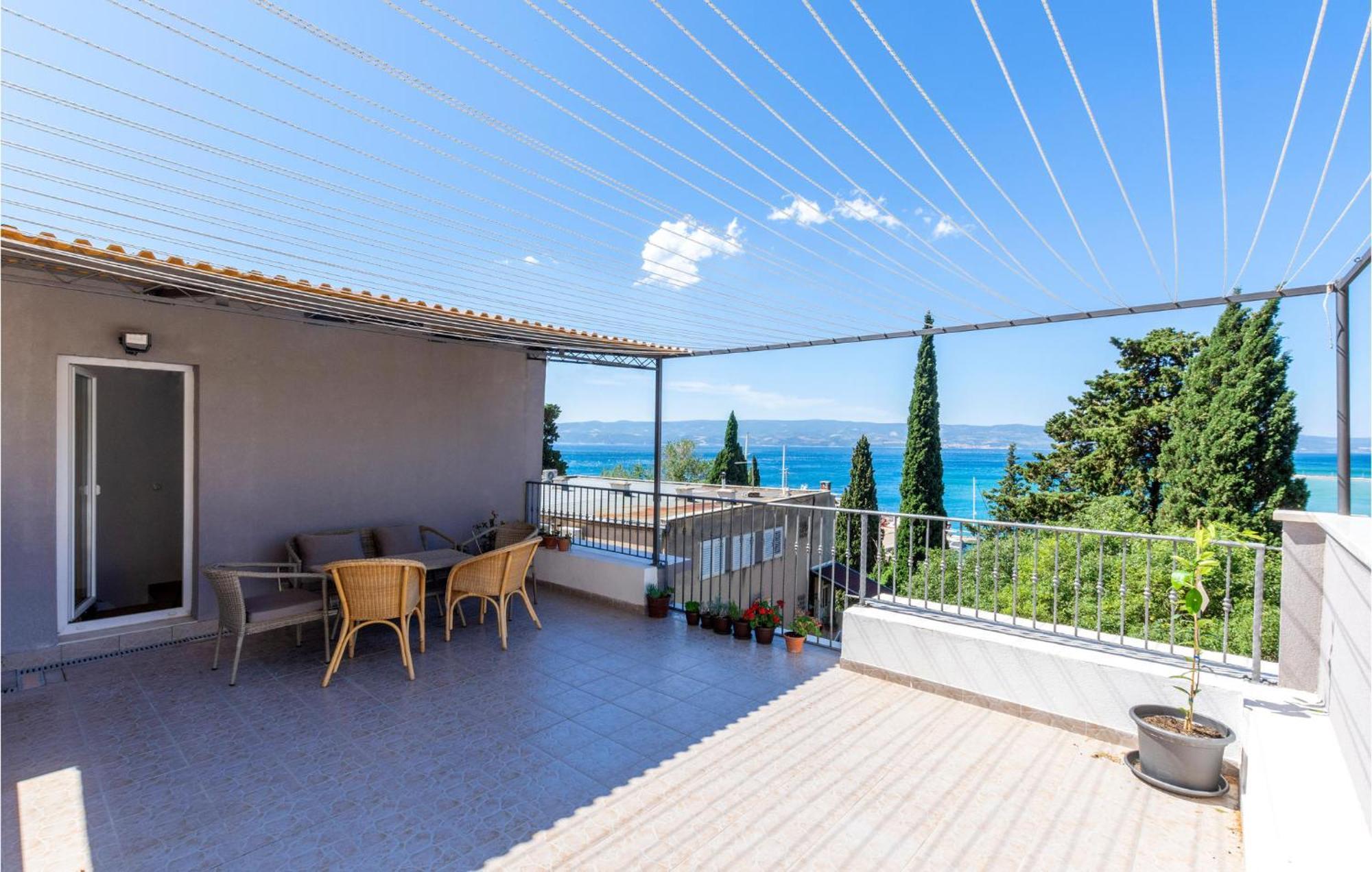 Gorgeous Apartment In Omis With Kitchen Kültér fotó